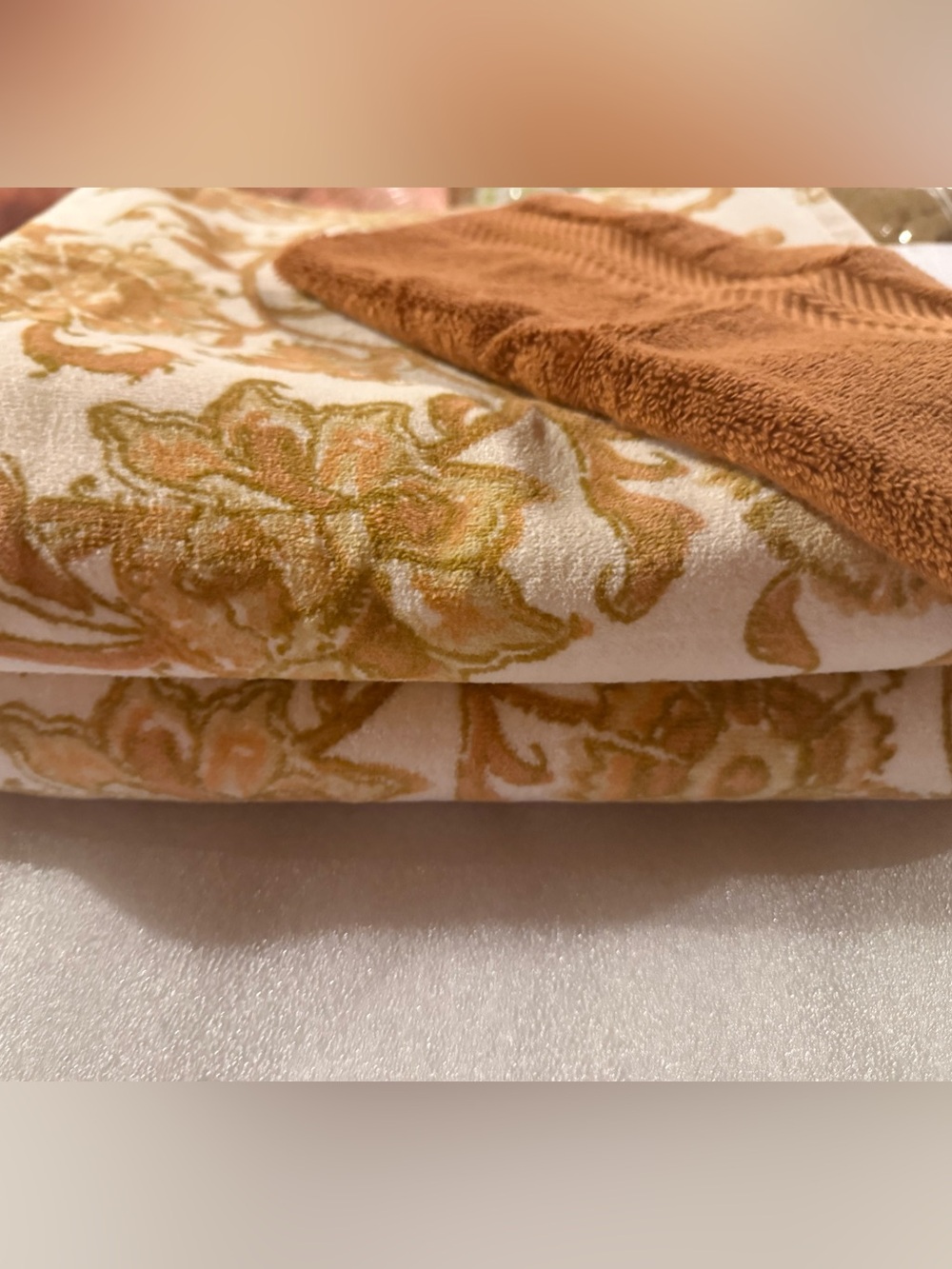 New Vintage Pottery Barn Antonia Kalamkari Bath Towel Set, Two, Warm, 26X55”